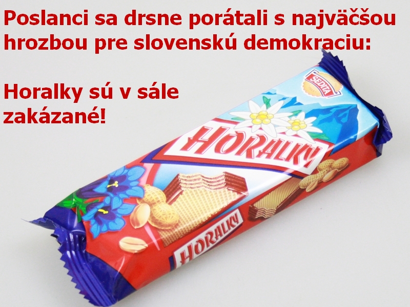 Poslanci sa drsne porátali s najväčšou hrozbou pre slovenskú demokraciu: Horalky sú v sále zakázané!